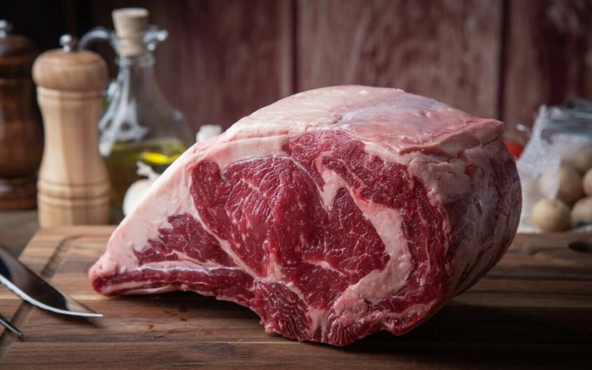 ADOBESTOCK_304502292 1200X750 | Ferme De Merlinsol Colis de viande bovine secteur Château-Salins, Lunéville, Nancy et Metz Pont-à-Mousson